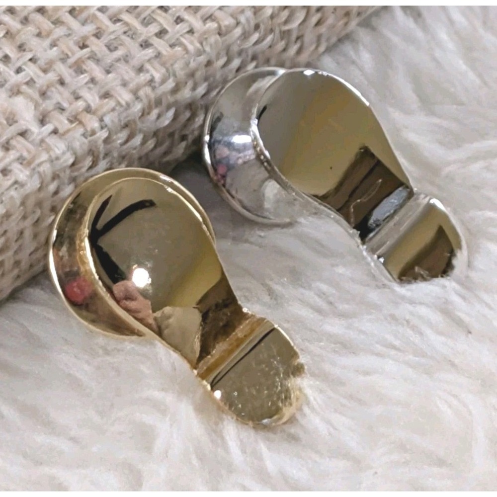 Vintage Signed Avon Shoe Clips – Gold &‎ Silver Tone Pair